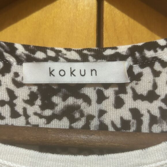 Kokun Sweater Womens XL Cashmere Bamboo Black & White Animal Print Sustainable - Picture 2 of 11